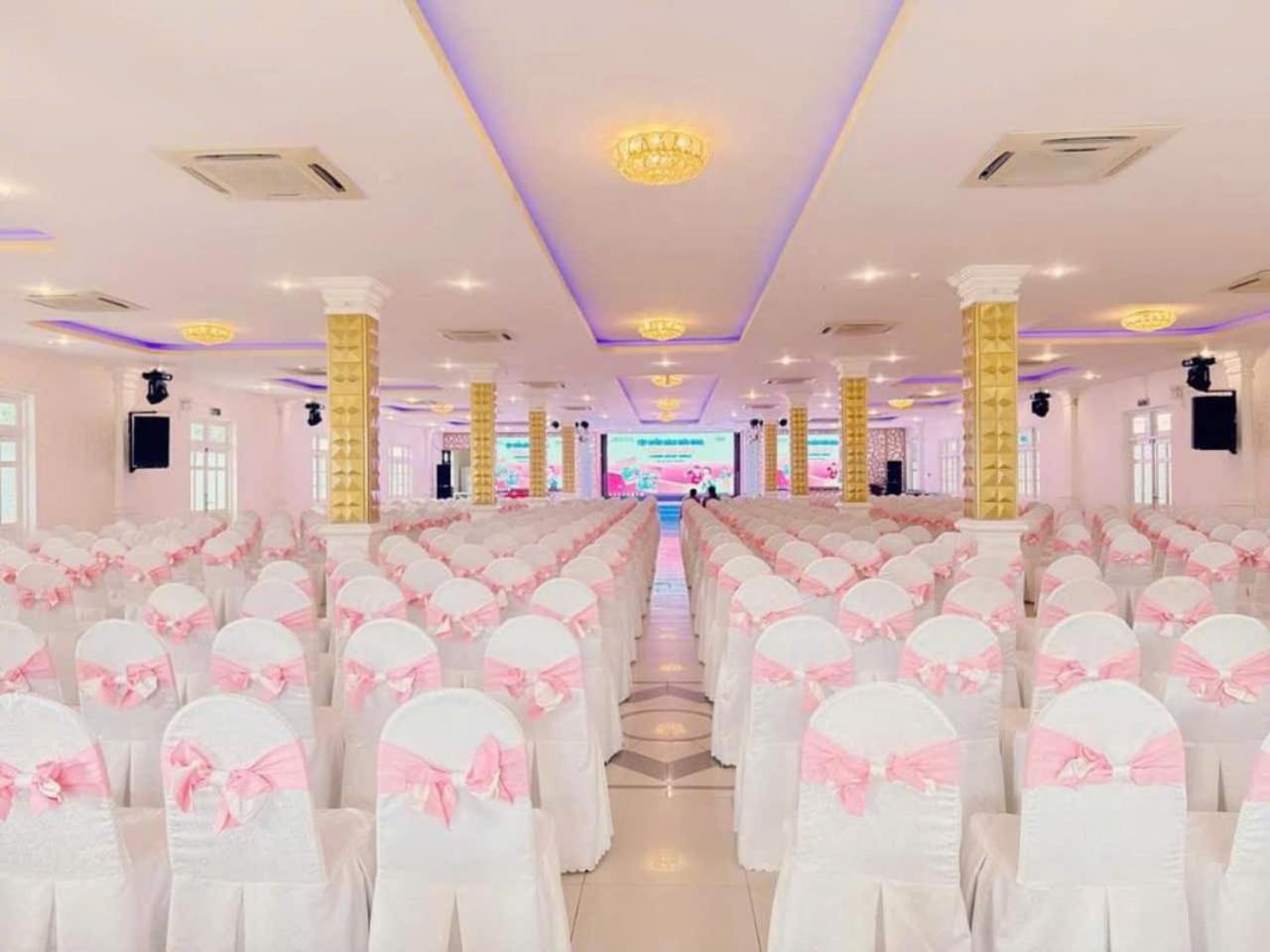 Dakruco Hotel Buon Ma Thuot Eksteriør bilde